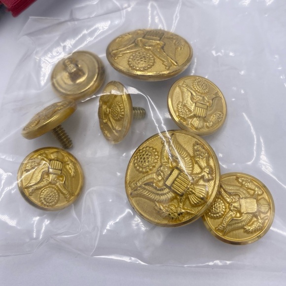 Military Ribbon Bars, Pins and Buttons - Picture 5 of 5